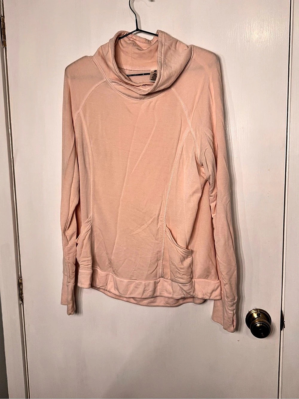Yogalicious Modal Cowl Neck Pullover with Pockets Pullover Hoodie in Pink Size
